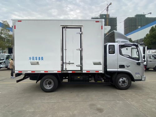 國(guó)六藍(lán)牌福田奧鈴排半3米7冷藏車(chē) 環(huán)保與高效運(yùn)輸?shù)睦硐脒x擇